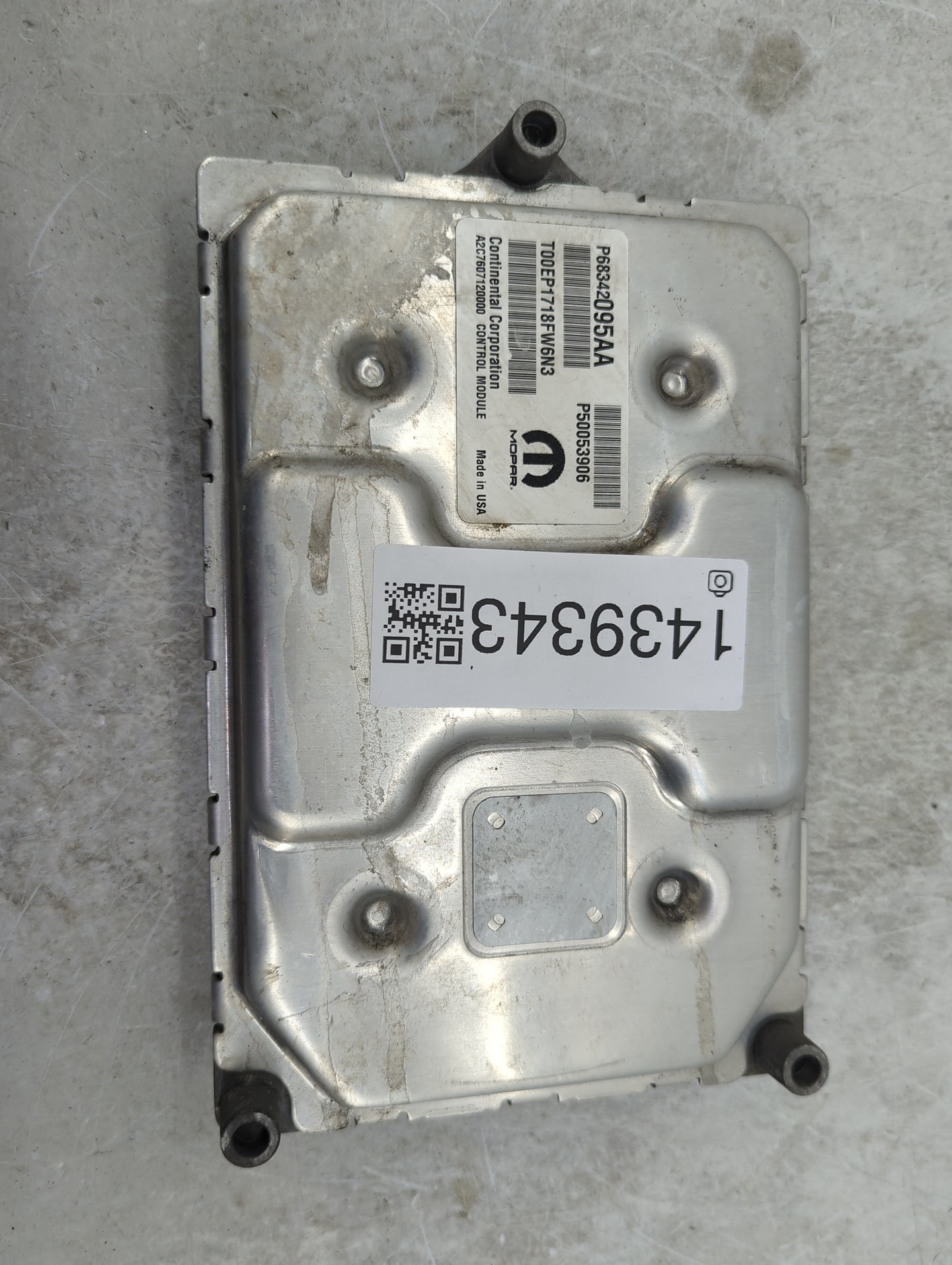 2018 Jeep Compass PCM Engine Control Computer ECU ECM PCU OEM P/N:P68377455AD P68342095AA, P50053906, A2C7607120000 Fits OEM