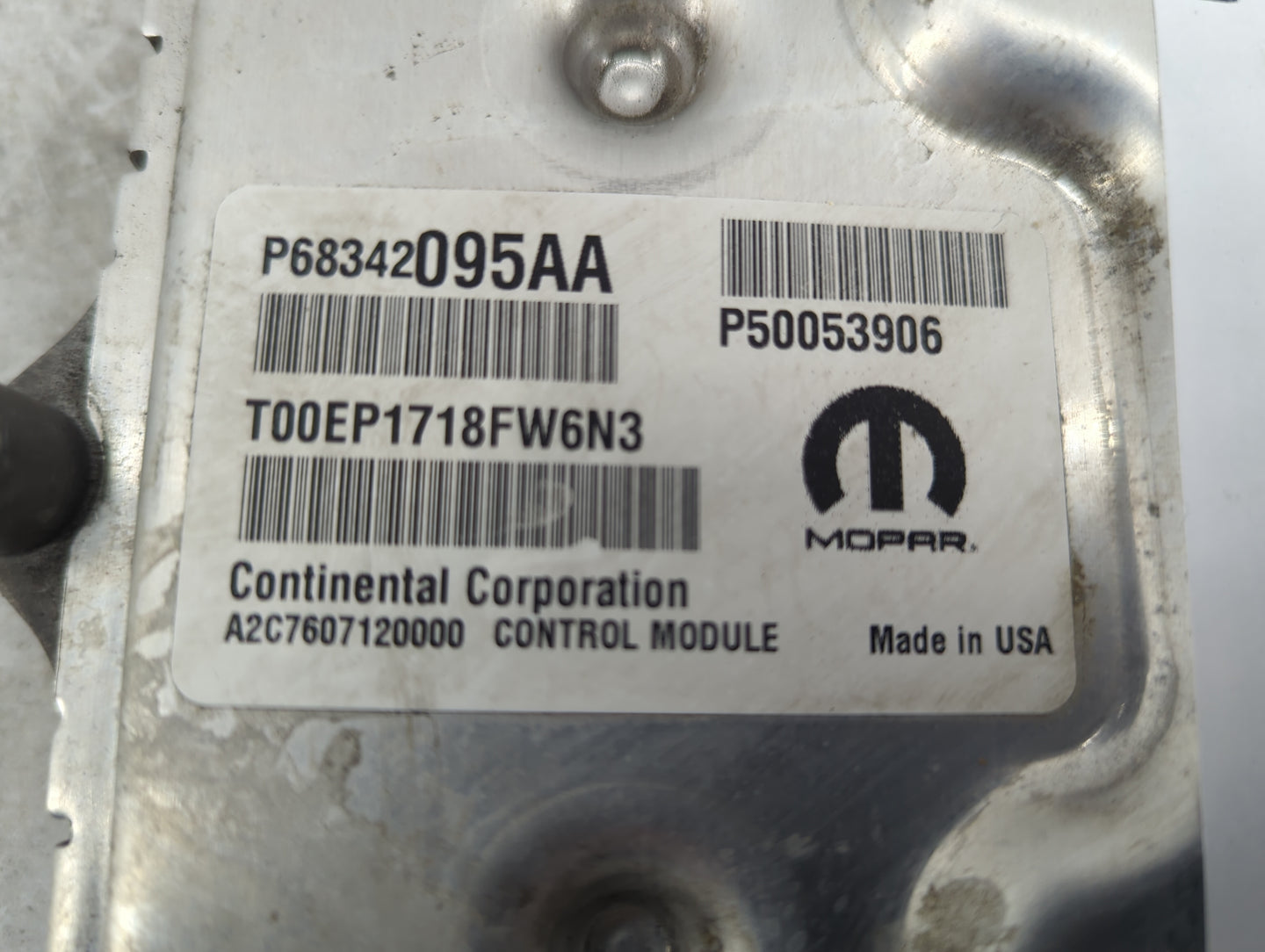 2018 Jeep Compass PCM Engine Control Computer ECU ECM PCU OEM P/N:P68377455AD P68342095AA, P50053906, A2C7607120000 Fits OEM