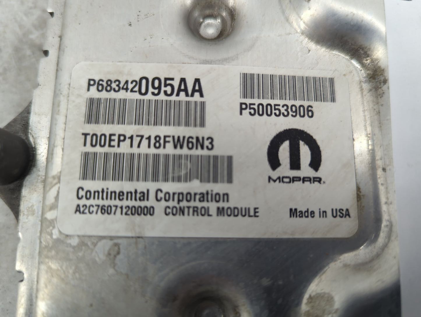 2018 Jeep Compass PCM Engine Control Computer ECU ECM PCU OEM P/N:P68377455AD P68342095AA, P50053906, A2C7607120000 Fits OEM