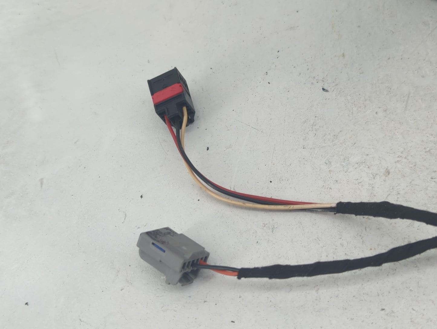 2018 Jeep Compass Driver Side View Mirror - Left Door Mirror OEM Used - Oemusedautoparts1.com