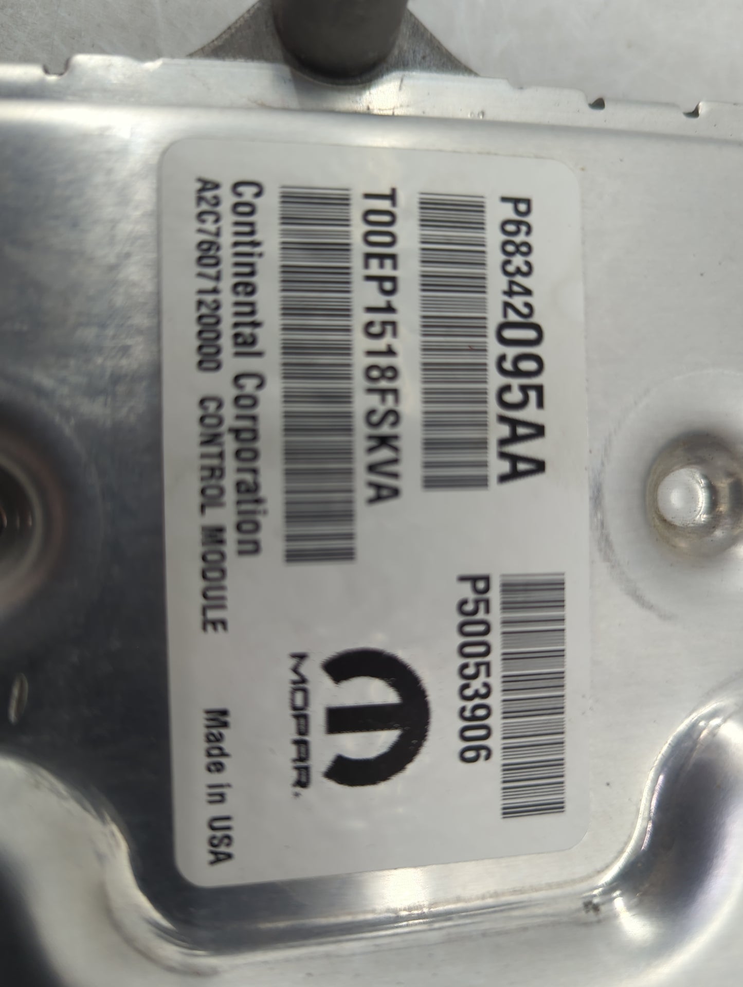 2018 Jeep Compass PCM Engine Control Computer ECU ECM PCU OEM P/N:P68342095AA P50053906, P68377455AD, A2C7607120000 Fits OEM
