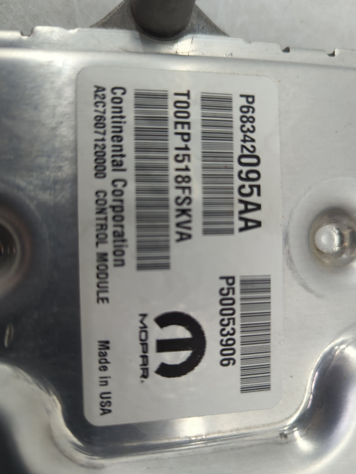 2017-2018 Jeep Compass PCM Engine Control Computer ECU ECM PCU OEM P/N:P68342095AA P50053906, P68377455AD Fits Fits 2017 201