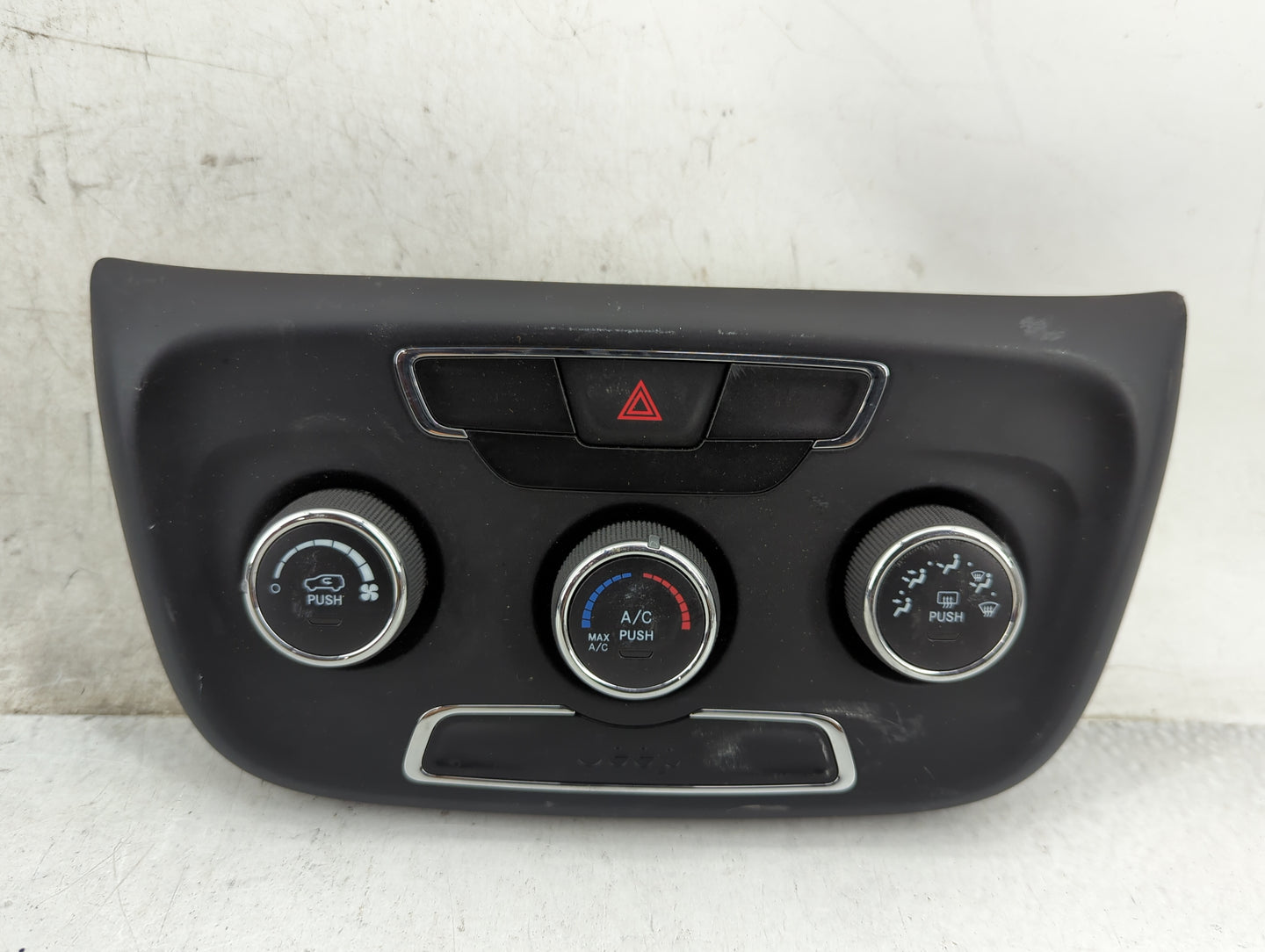 2018 Jeep Compass Climate Control Module Temperature AC/Heater Replacement P/N:P5VA27DX9AG MX23705J-2463 Fits OEM Used Auto 