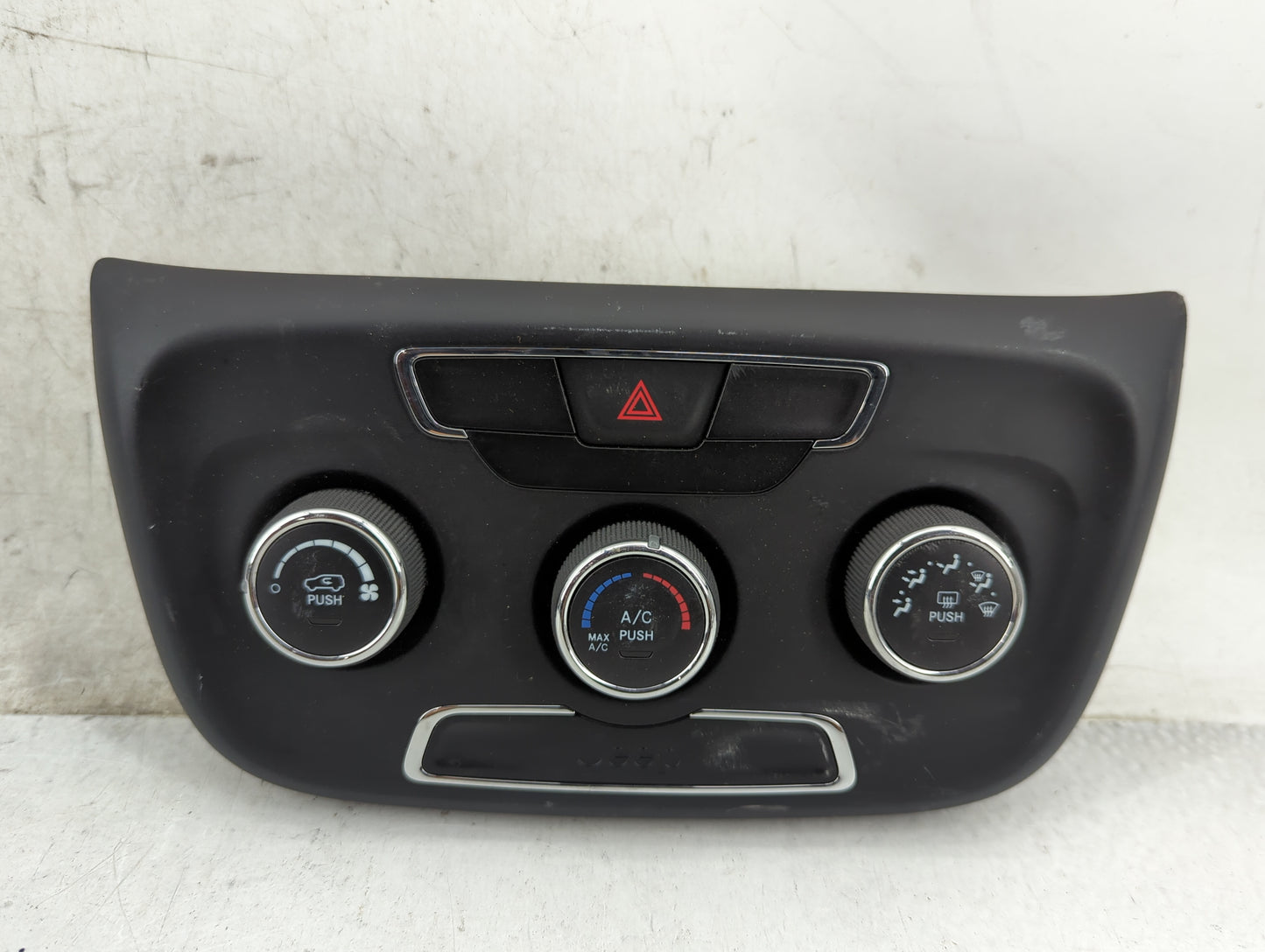 2018 Jeep Compass Climate Control Module Temperature AC/Heater Replacement P/N:P5VA27DX9AG MX23705J-2463 Fits OEM Used Auto 