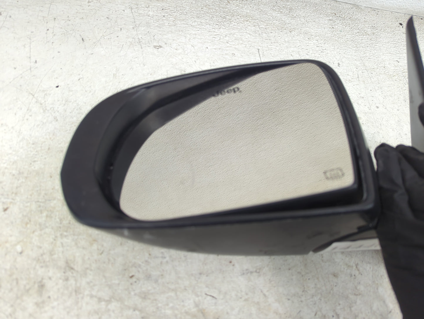 2018 Jeep Compass Driver Side View Mirror - Left Door Mirror OEM Used - Oemusedautoparts1.com