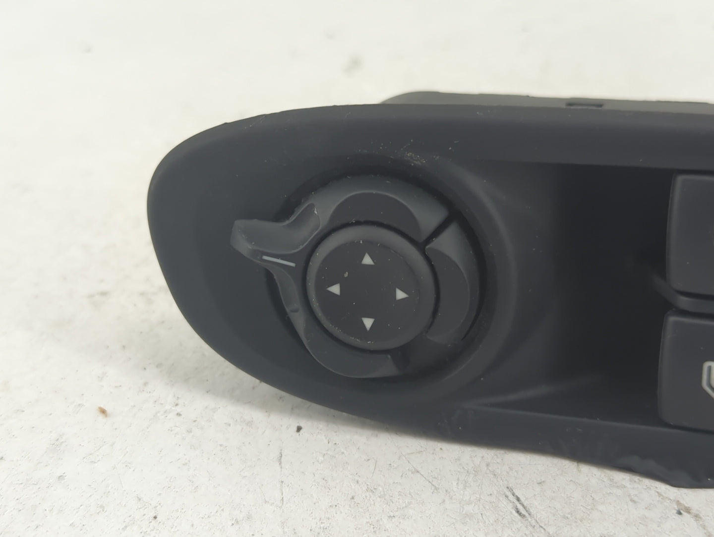 2018 Jeep Compass Master Power Window Switch Replacement Driver Side Left P/N:6BZ27LXHAA 30171088 Fits OEM Used Auto Parts -