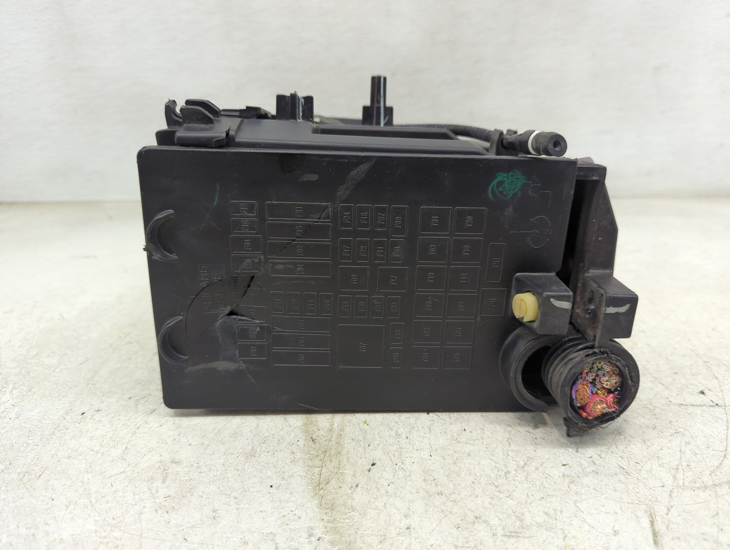 2018 Jeep Compass Fusebox Fuse Box Panel Relay Module Fits OEM Used Auto Parts - Oemusedautoparts1.com