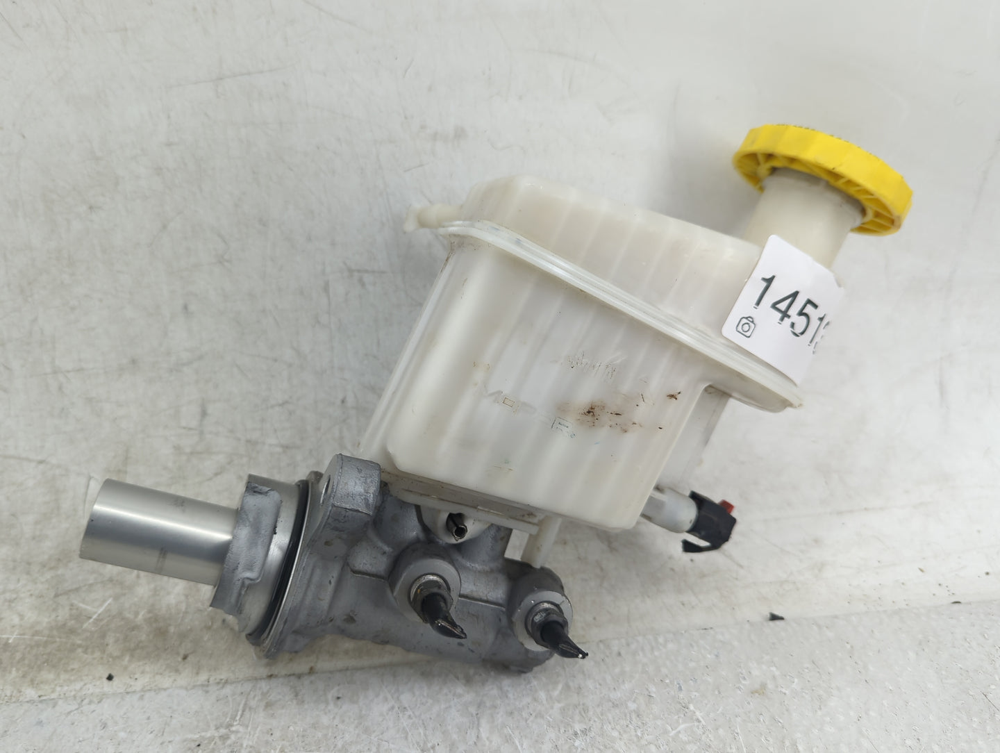2018 Jeep Compass Brake Master Cylinder - Oemusedautoparts1.com