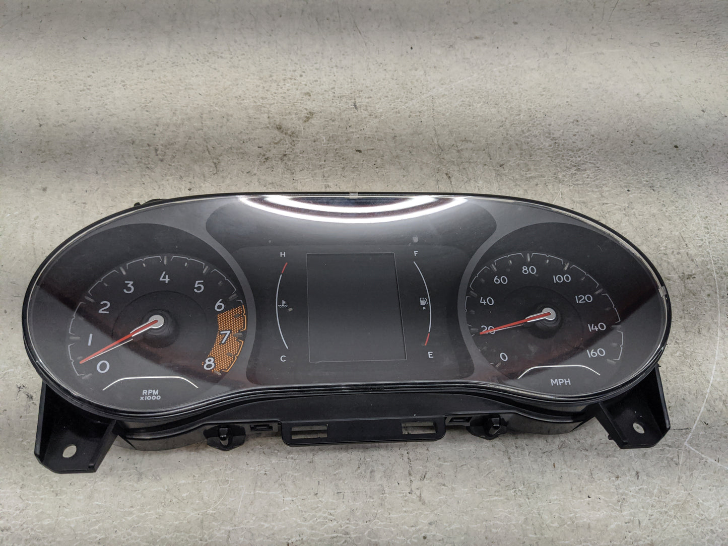 2018 Jeep Compass Instrument Cluster Speedometer Gauges P/N:60R59DX9AB 5324686, F030188801, 555034171700 Miles:33K Fits OEM 