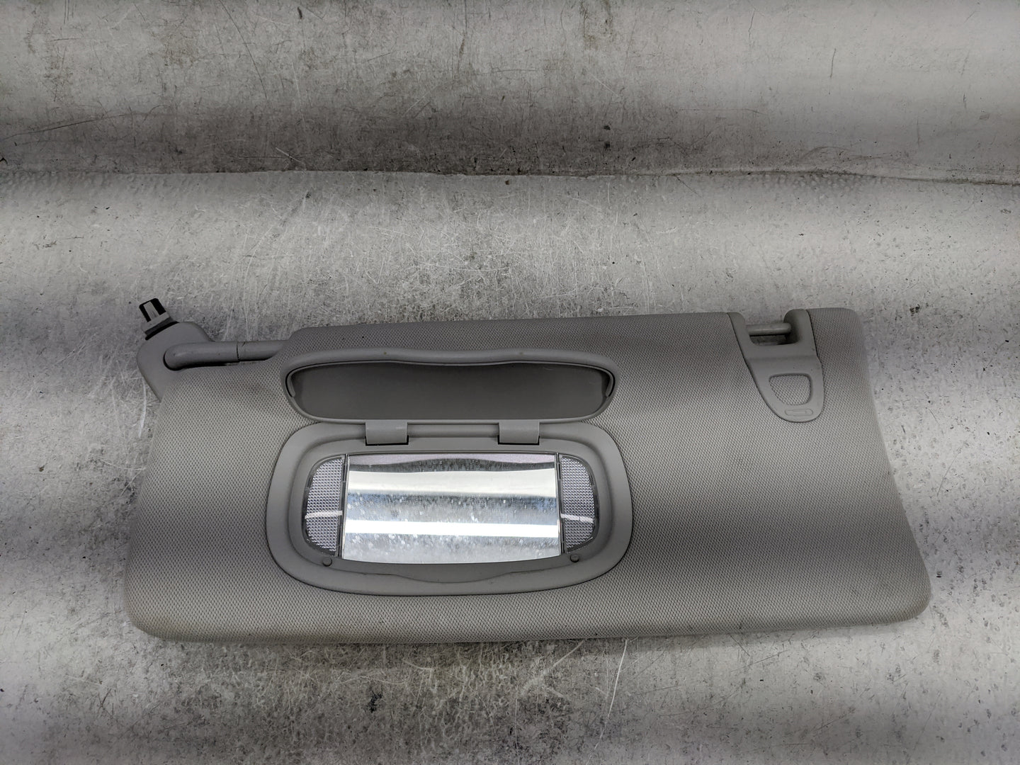 2018 Jeep Compass Sun Visor Shade Replacement Driver Left Mirror Fits OEM Used Auto Parts - Oemusedautoparts1.com