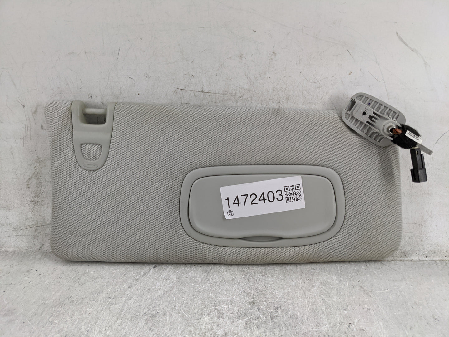 2018 Jeep Compass Sun Visor Shade Replacement Passenger Right Mirror Fits OEM Used Auto Parts - Oemusedautoparts1.com