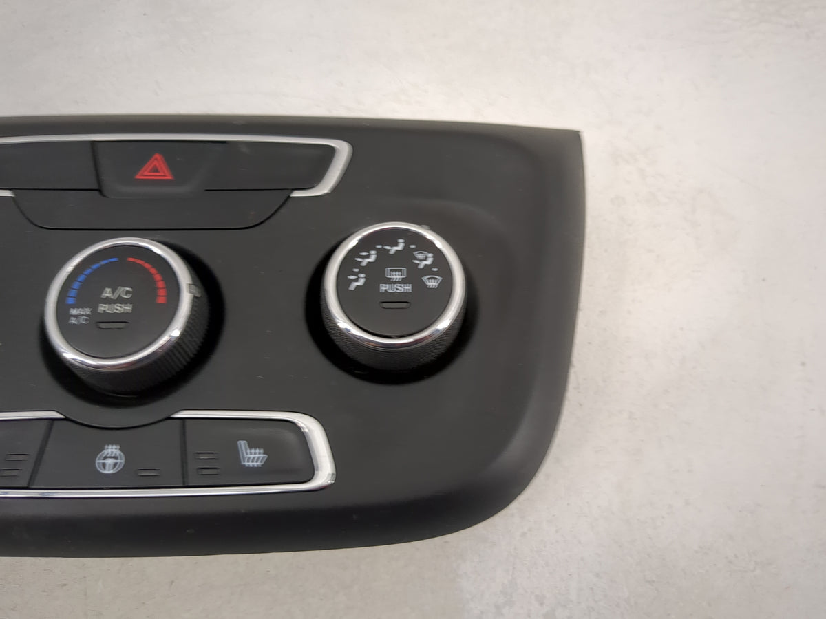 2018 Jeep Compass Climate Control Module Temperature AC/Heater Replacement P/N:P5VA31DX9AG MX237050-2483 Fits OEM Used Auto 