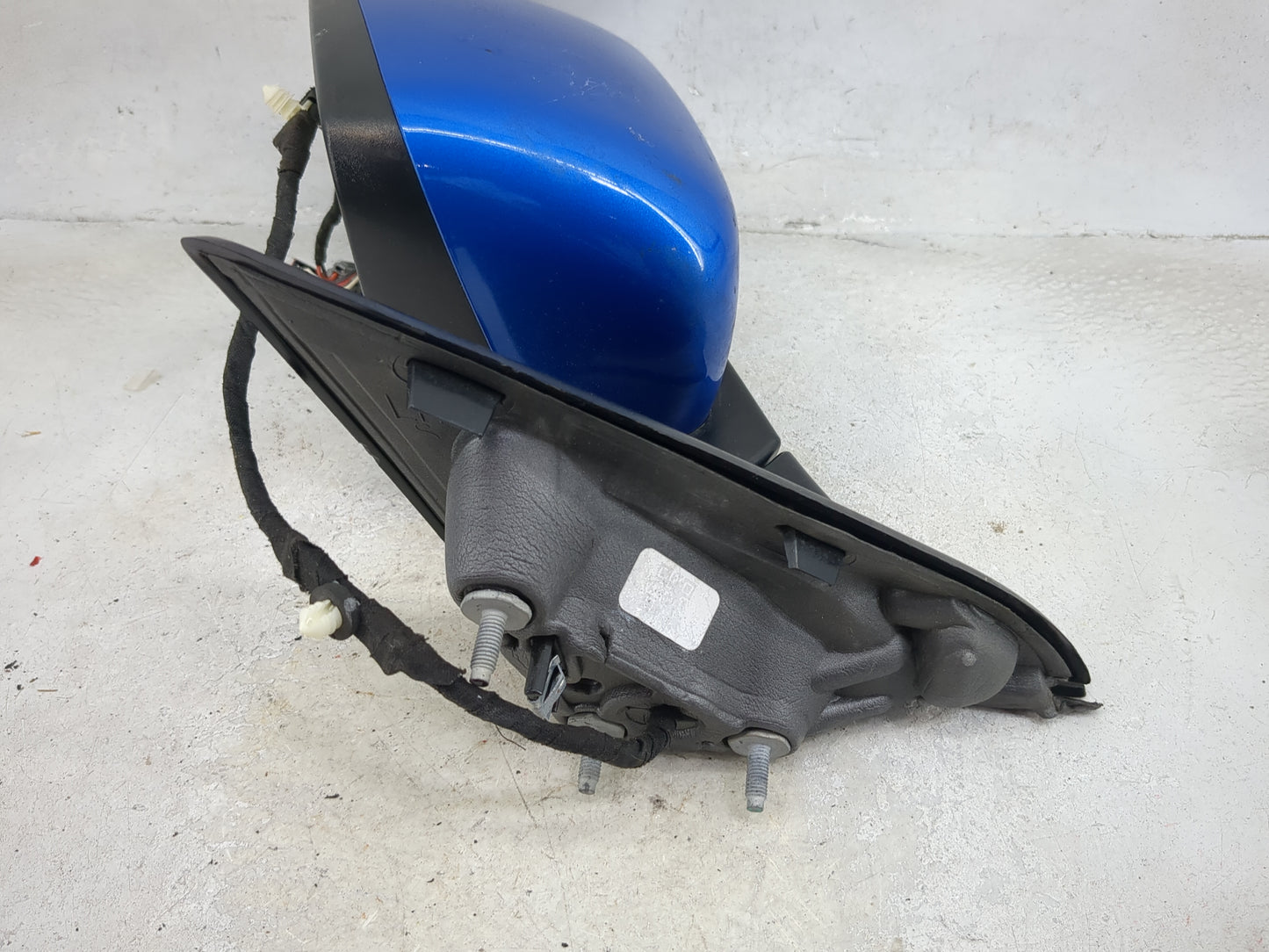 2018 Jeep Compass Driver Side View Mirror - Left Door Mirror OEM Used - Oemusedautoparts1.com