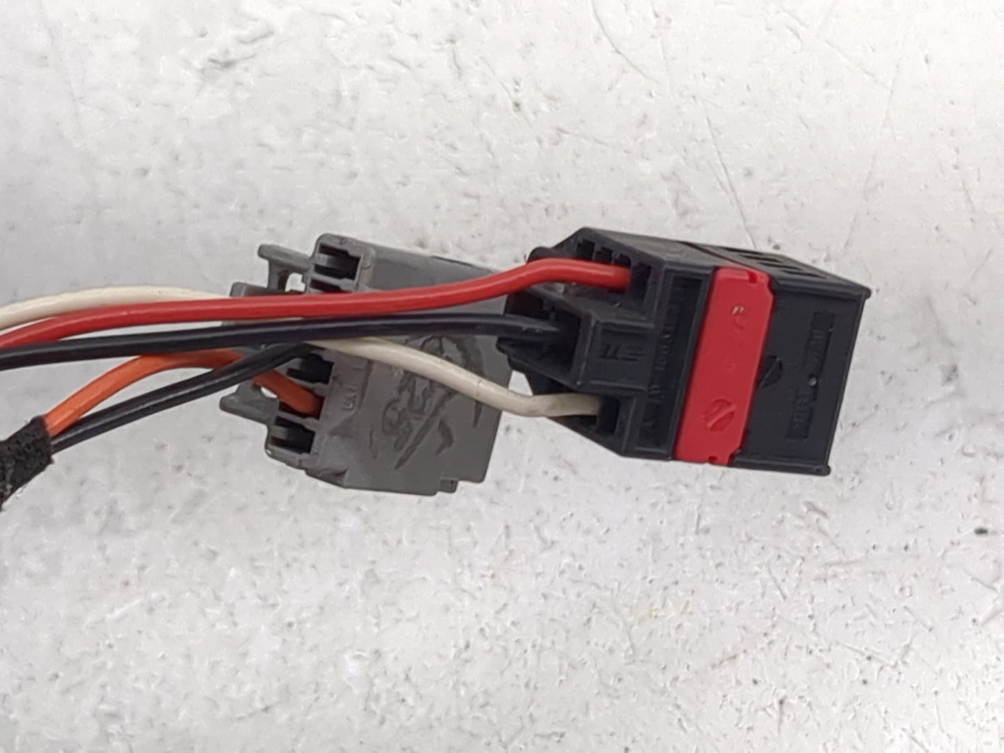 2018 Jeep Compass Driver Side View Mirror - Left Door Mirror OEM Used - Oemusedautoparts1.com