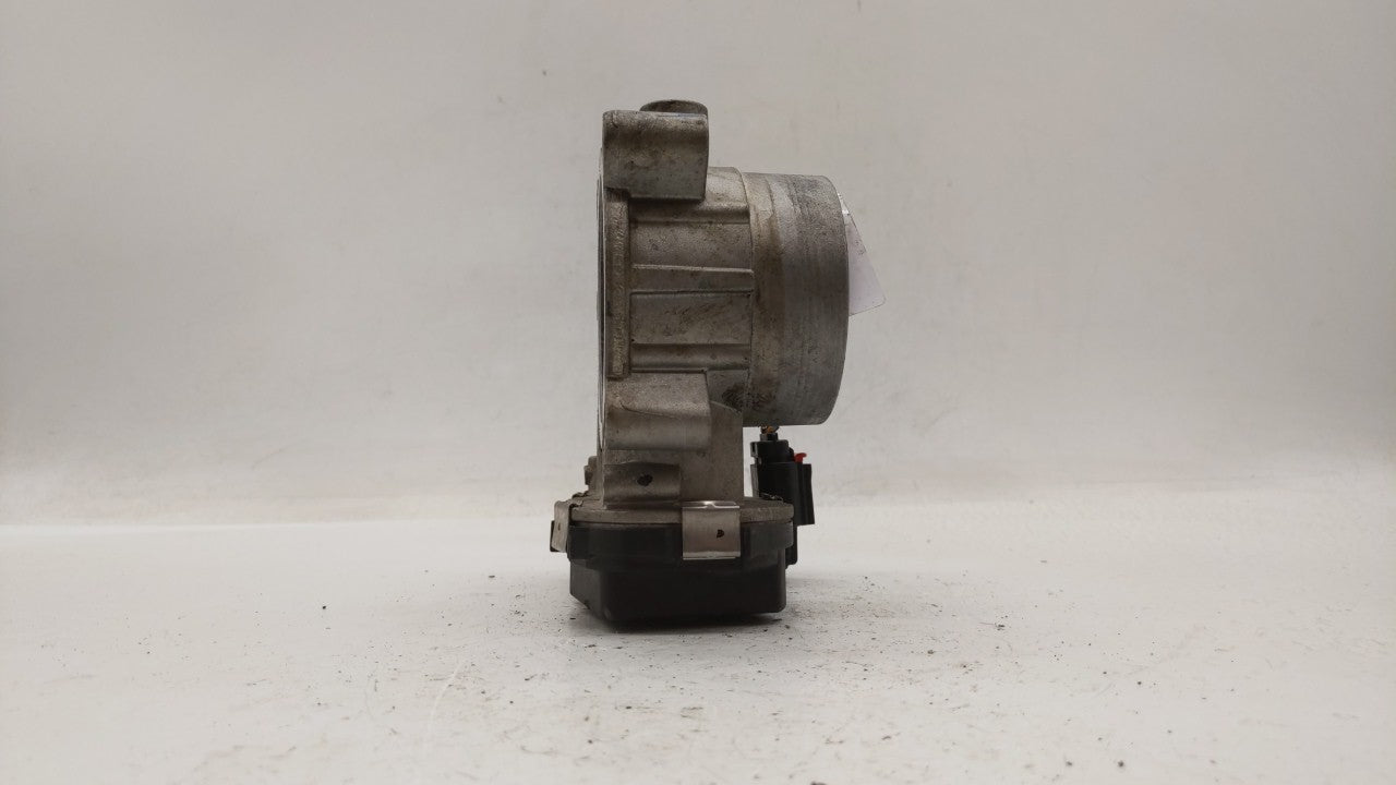 2017-2018 Jeep Compass Throttle Body P/N:04891970AC 04891970AB Fits Fits 2014 2015 2016 2017 2018 OEM Used Auto Parts - Oemu