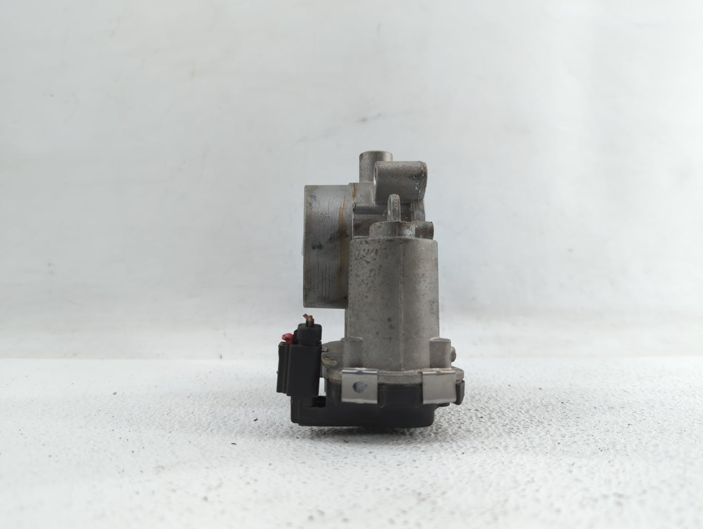 2017-2018 Jeep Compass Throttle Body P/N:04891970AC 04891970AB Fits Fits 2014 2015 2016 2017 2018 OEM Used Auto Parts - Oemu