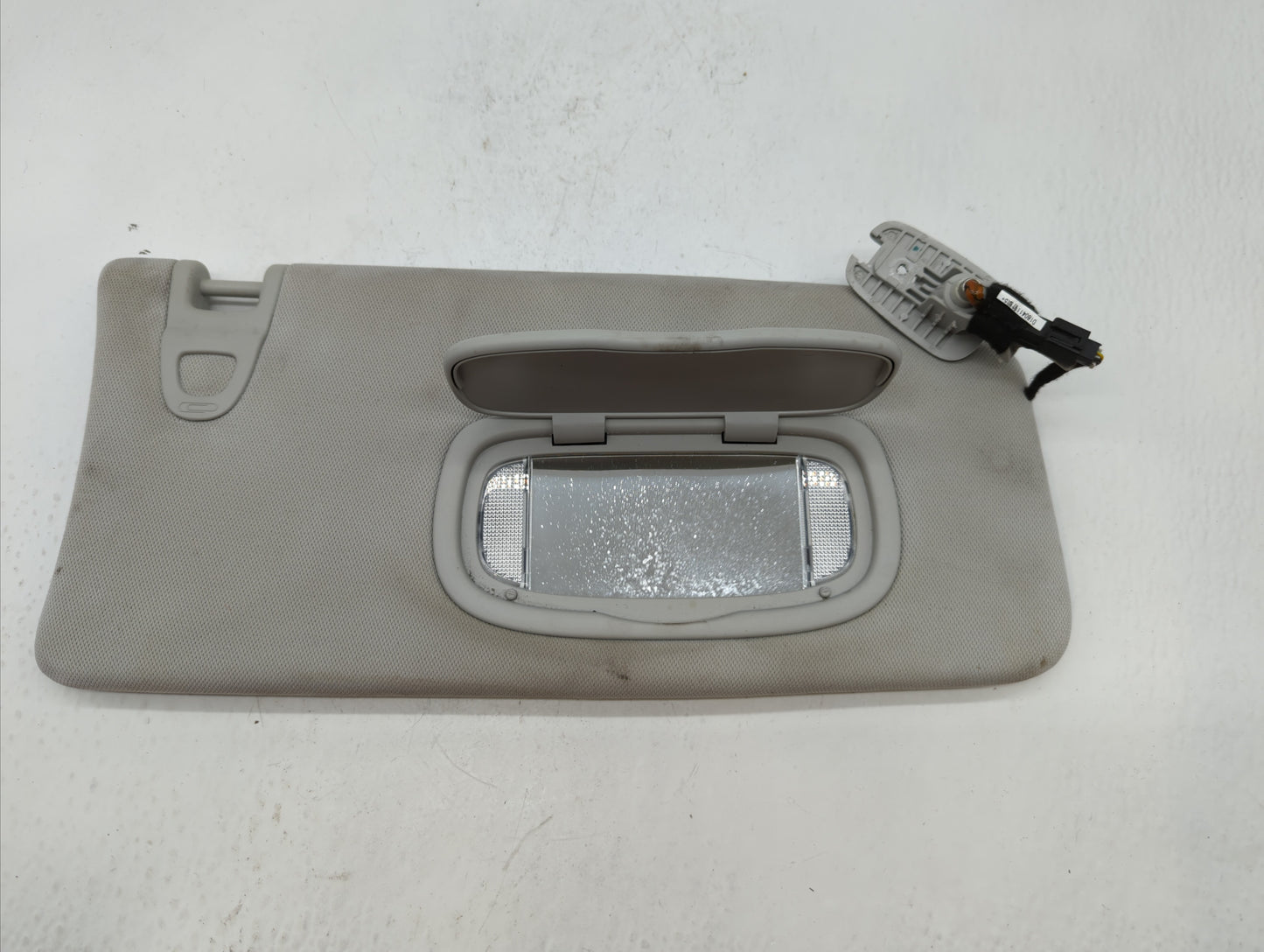 2017-2018 Jeep Compass Sun Visor Shade Replacement Passenger Right Mirror Fits Fits 2017 2018 OEM Used Auto Parts - Oemuseda
