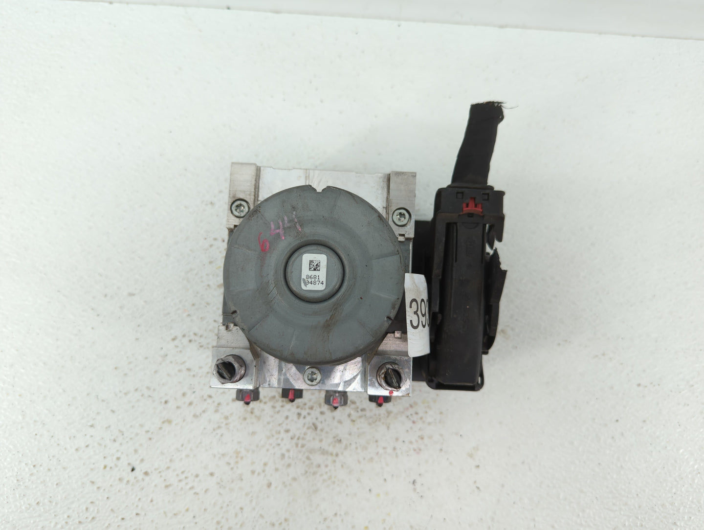 2018 Jeep Compass ABS Pump Control Module Replacement P/N:P04726567AH Fits OEM Used Auto Parts - Oemusedautoparts1.com