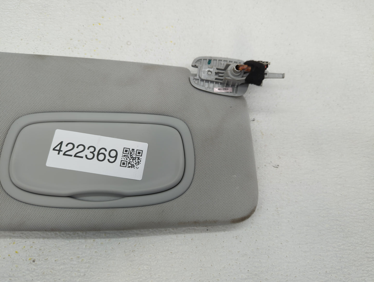 2018 Jeep Compass Sun Visor Shade Replacement Passenger Right Mirror Fits OEM Used Auto Parts - Oemusedautoparts1.com