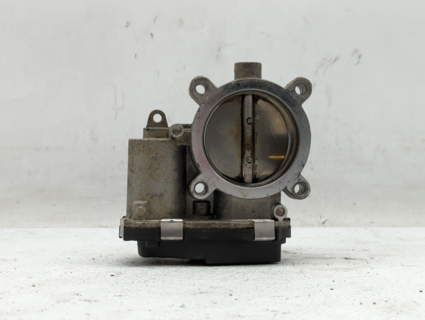 2017-2022 Jeep Compass Throttle Body P/N:04891970AB Fits Fits 2014 2015 2016 2017 2018 2019 2020 2021 2022 OEM Used Auto Par