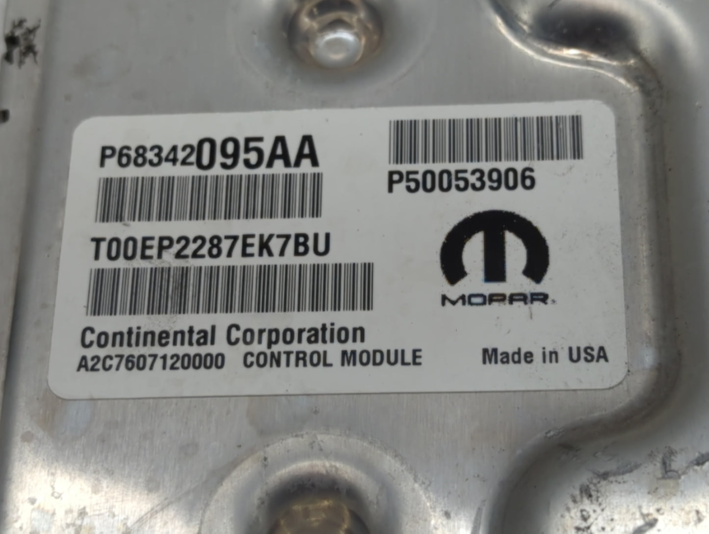 2018 Jeep Compass PCM Engine Control Computer ECU ECM PCU OEM P/N:P68342095AA P68457671AC, P68377456AB, P68258501AD Fits OEM