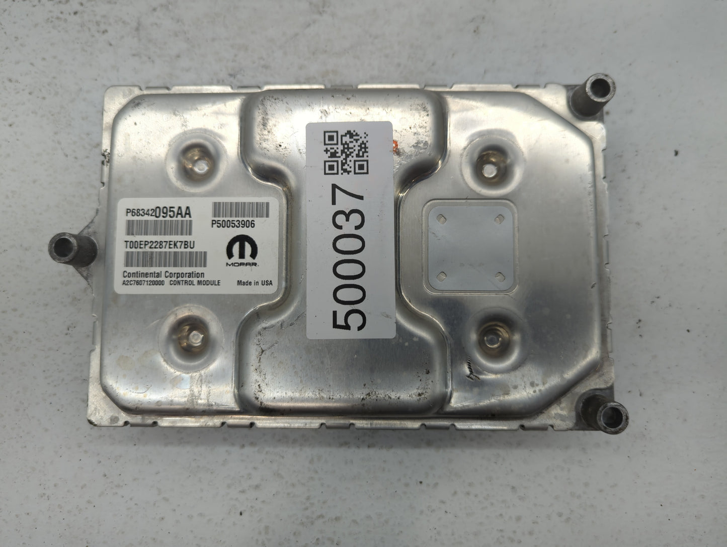 2018 Jeep Compass PCM Engine Control Computer ECU ECM PCU OEM P/N:P68342095AA P68457671AC, P68377456AB, P68258501AD Fits OEM