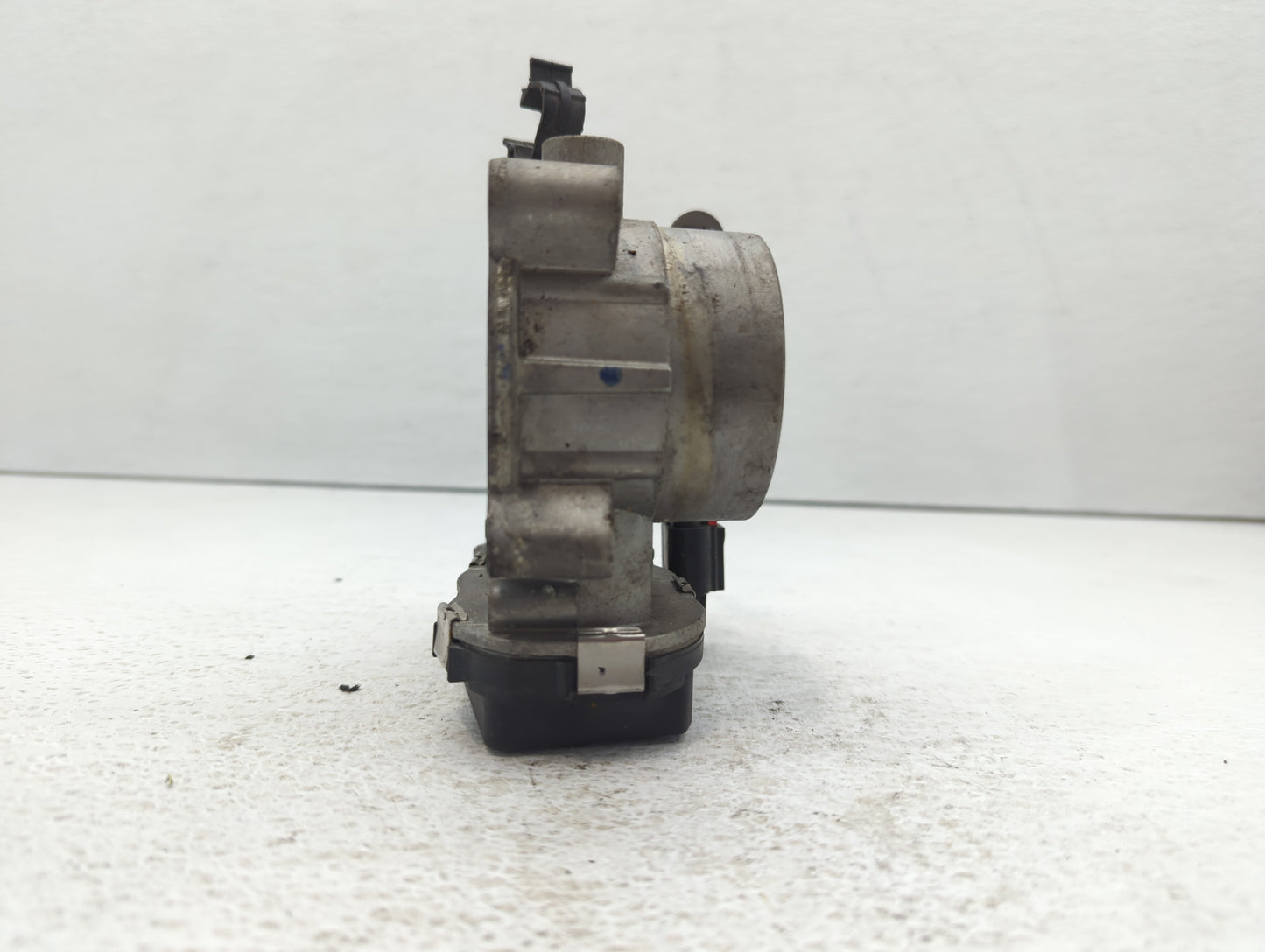 2017-2022 Jeep Compass Throttle Body P/N:04891970AB 04891970AC Fits Fits 2014 2015 2016 2017 2018 2019 2020 2021 2022 OEM Us