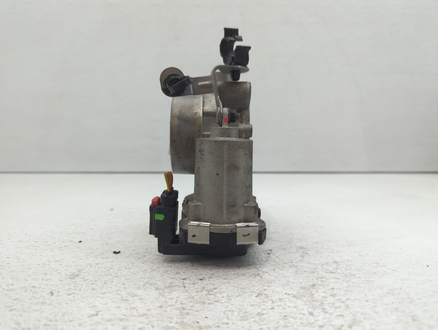 2017-2022 Jeep Compass Throttle Body P/N:04891970AB 04891970AC Fits Fits 2014 2015 2016 2017 2018 2019 2020 2021 2022 OEM Us