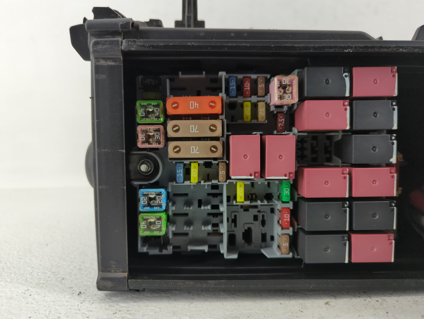 2018 Jeep Compass Fusebox Fuse Box Panel Relay Module P/N:52027004 Fits OEM Used Auto Parts - Oemusedautoparts1.com