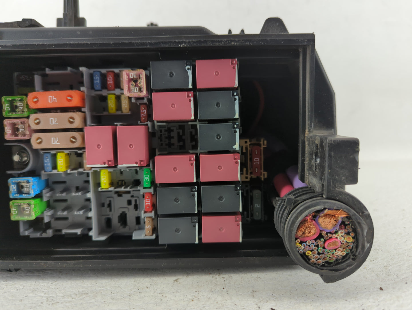 2018 Jeep Compass Fusebox Fuse Box Panel Relay Module P/N:52027004 Fits OEM Used Auto Parts - Oemusedautoparts1.com