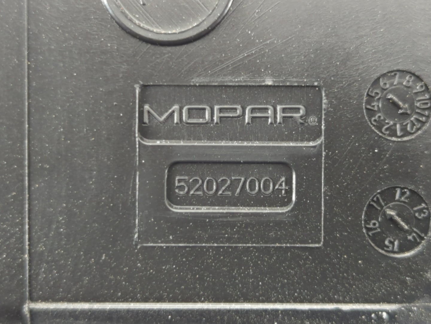 2018 Jeep Compass Fusebox Fuse Box Panel Relay Module P/N:52027004 Fits OEM Used Auto Parts - Oemusedautoparts1.com