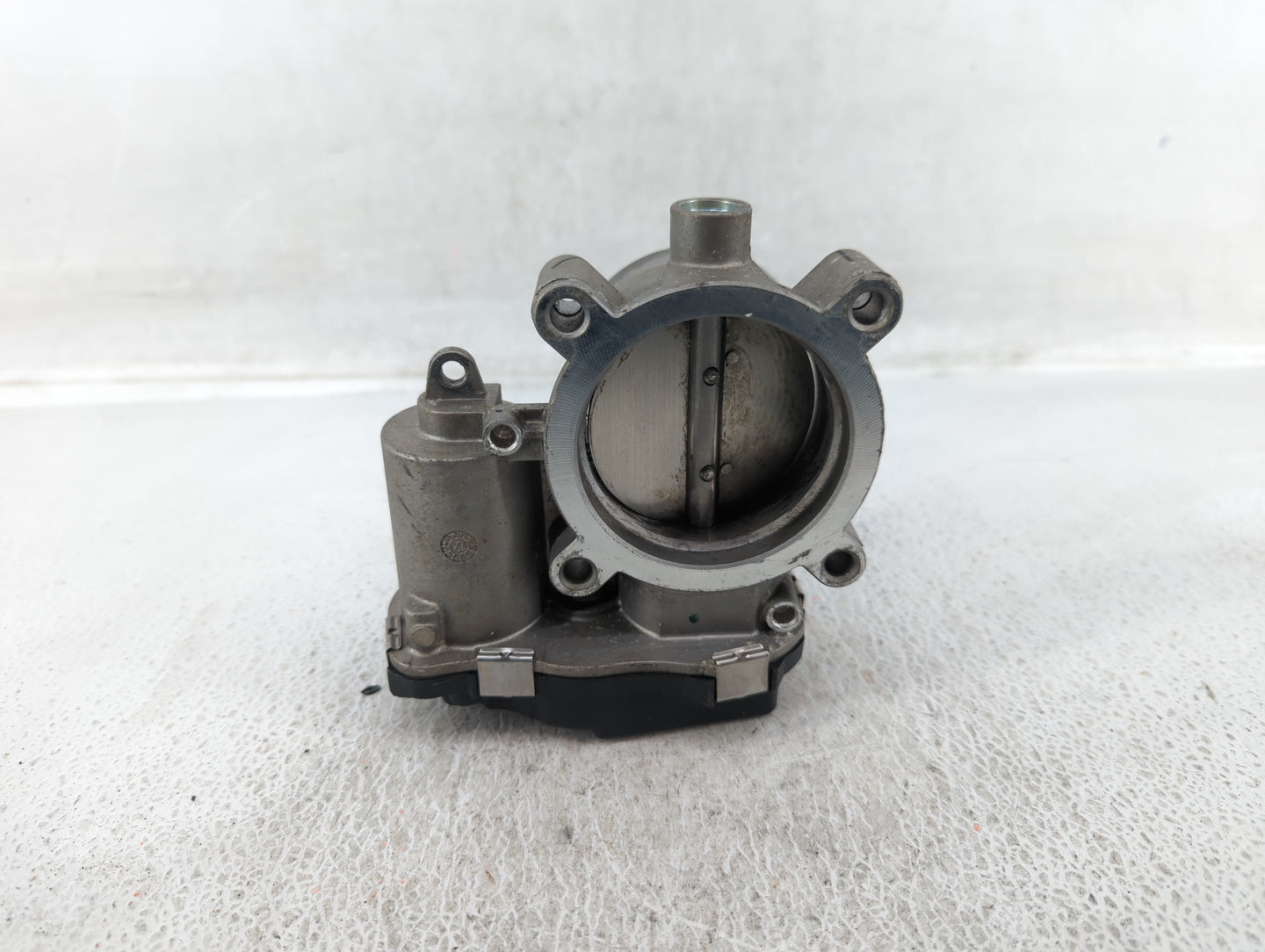 2017-2022 Jeep Compass Throttle Body P/N:04891970AB Fits Fits 2014 2015 2016 2017 2018 2019 2020 2021 2022 OEM Used Auto Par