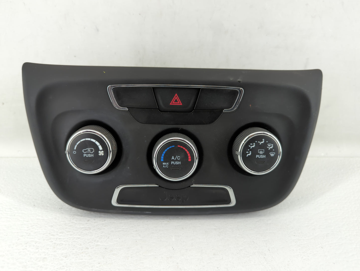 2018 Jeep Compass Climate Control Module Temperature AC/Heater Replacement P/N:P5VA58DX9AF P5VA27DX9AE, P5VA27DX9AG Fits OEM