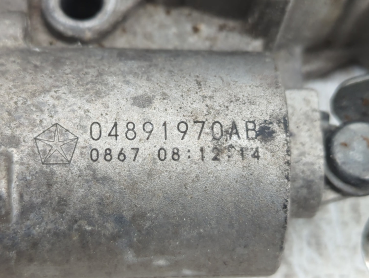 2017-2022 Jeep Compass Throttle Body P/N:04891970AB Fits Fits 2014 2015 2016 2017 2018 2019 2020 2021 2022 OEM Used Auto Par