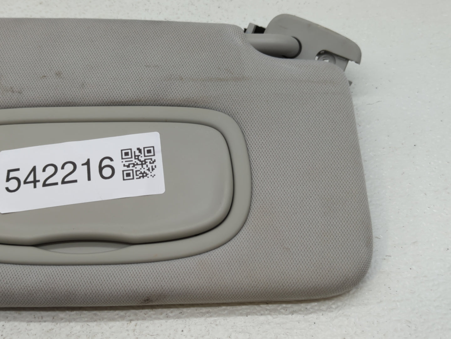 2018 Jeep Compass Sun Visor Shade Replacement Passenger Right Mirror Fits OEM Used Auto Parts - Oemusedautoparts1.com