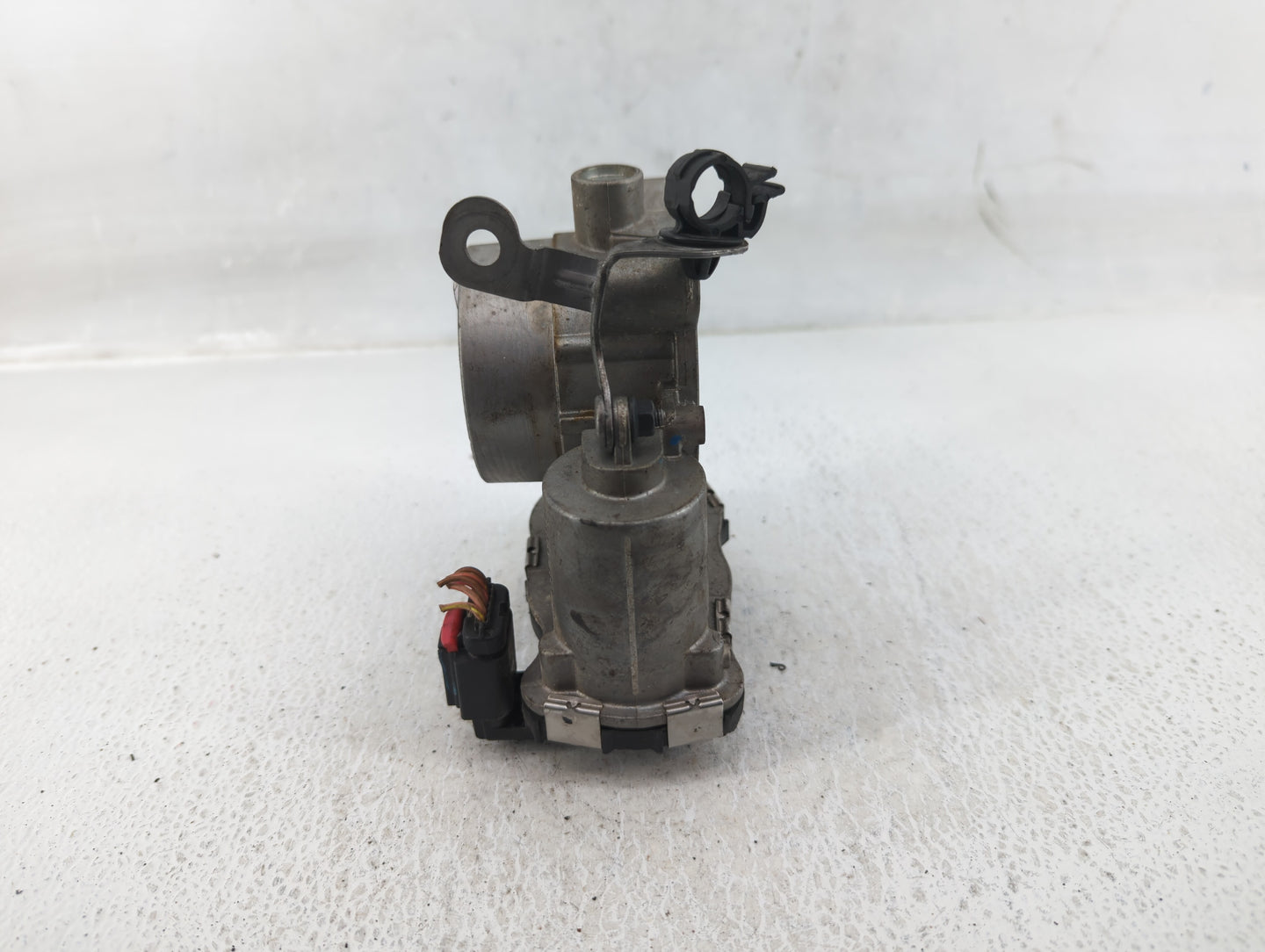 2017-2022 Jeep Compass Throttle Body P/N:04891970AB Fits Fits 2014 2015 2016 2017 2018 2019 2020 2021 2022 OEM Used Auto Par