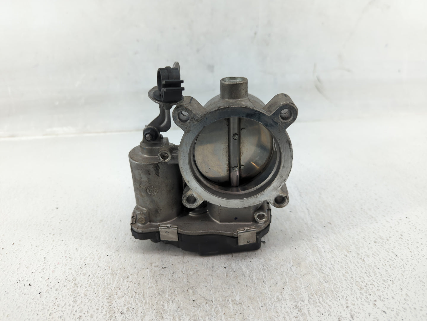 2017-2022 Jeep Compass Throttle Body P/N:04891970AB Fits Fits 2014 2015 2016 2017 2018 2019 2020 2021 2022 OEM Used Auto Par