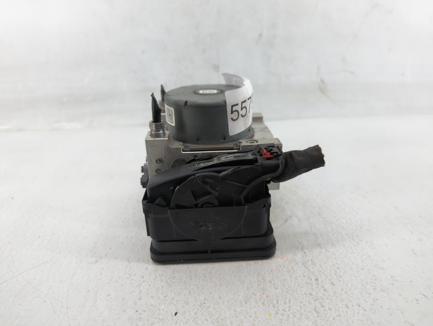 2018 Jeep Compass ABS Pump Control Module Replacement P/N:P04726567AI Fits OEM Used Auto Parts - Oemusedautoparts1.com