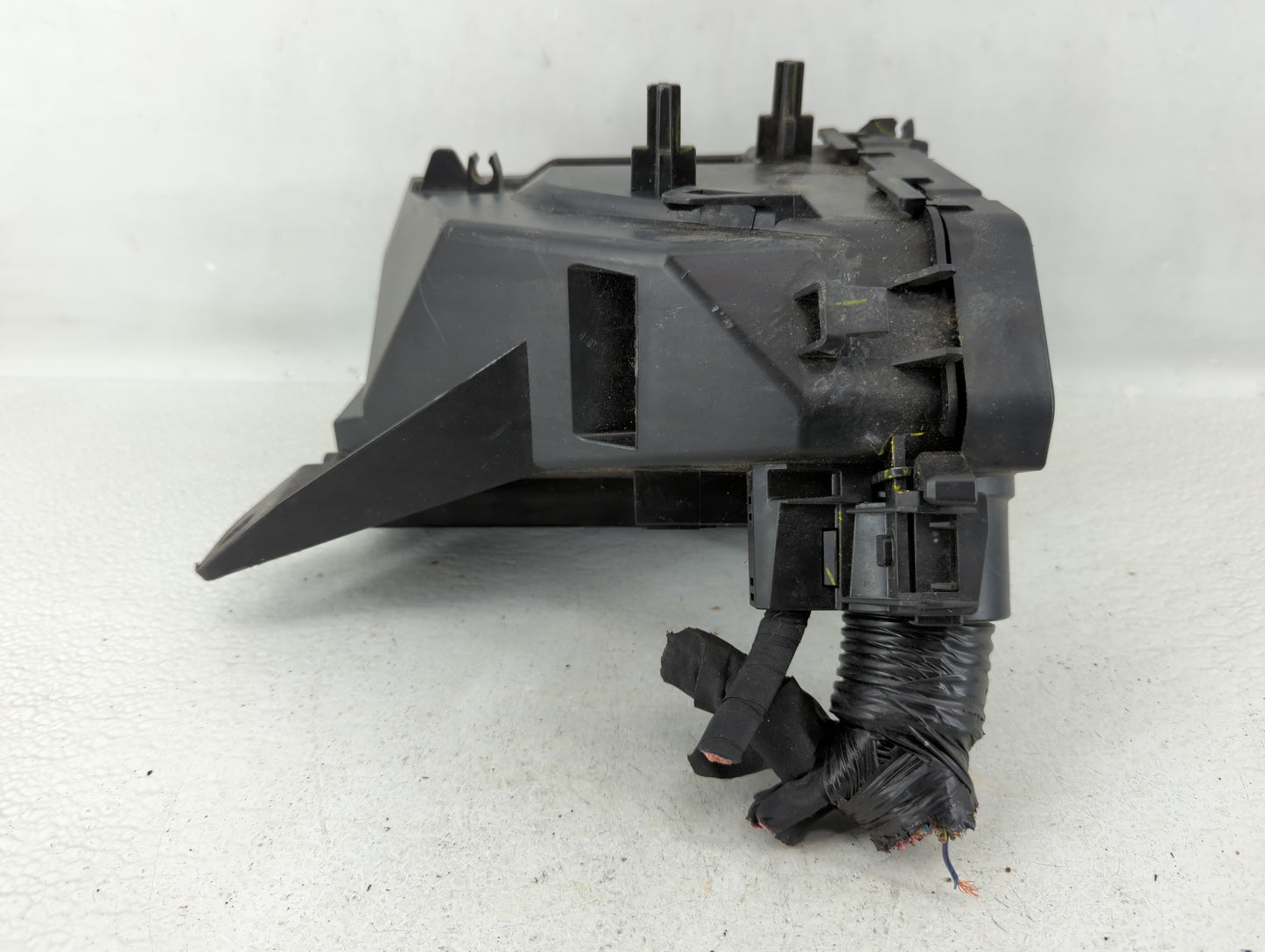 2018 Jeep Compass Fusebox Fuse Box Panel Relay Module P/N:52027004 Fits OEM Used Auto Parts - Oemusedautoparts1.com