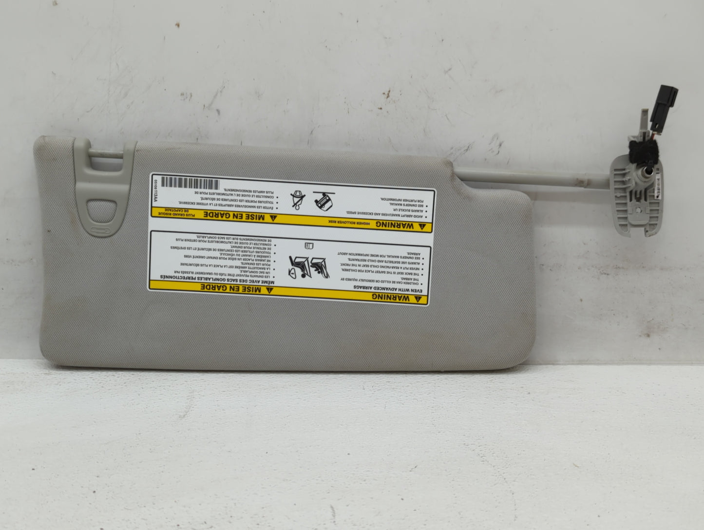 2018 Jeep Compass Sun Visor Shade Replacement Passenger Right Mirror Fits OEM Used Auto Parts - Oemusedautoparts1.com