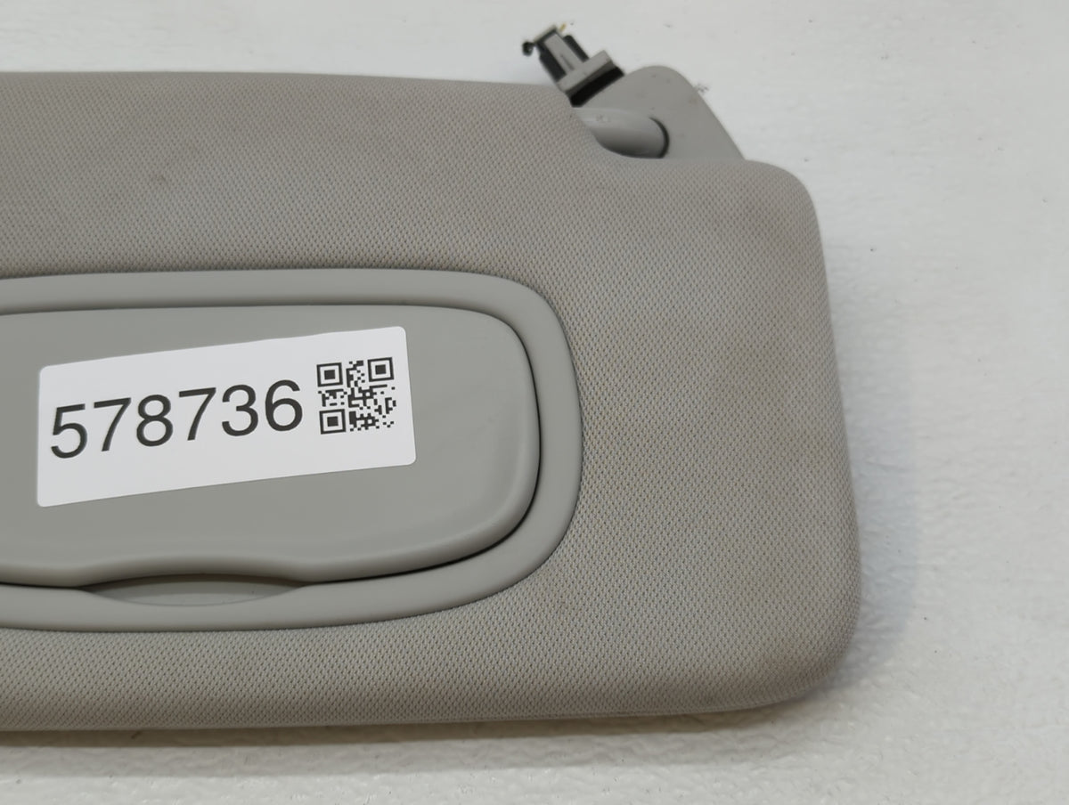 2017-2018 Jeep Compass Sun Visor Shade Replacement Passenger Right Mirror Fits Fits 2017 2018 OEM Used Auto Parts - Oemuseda