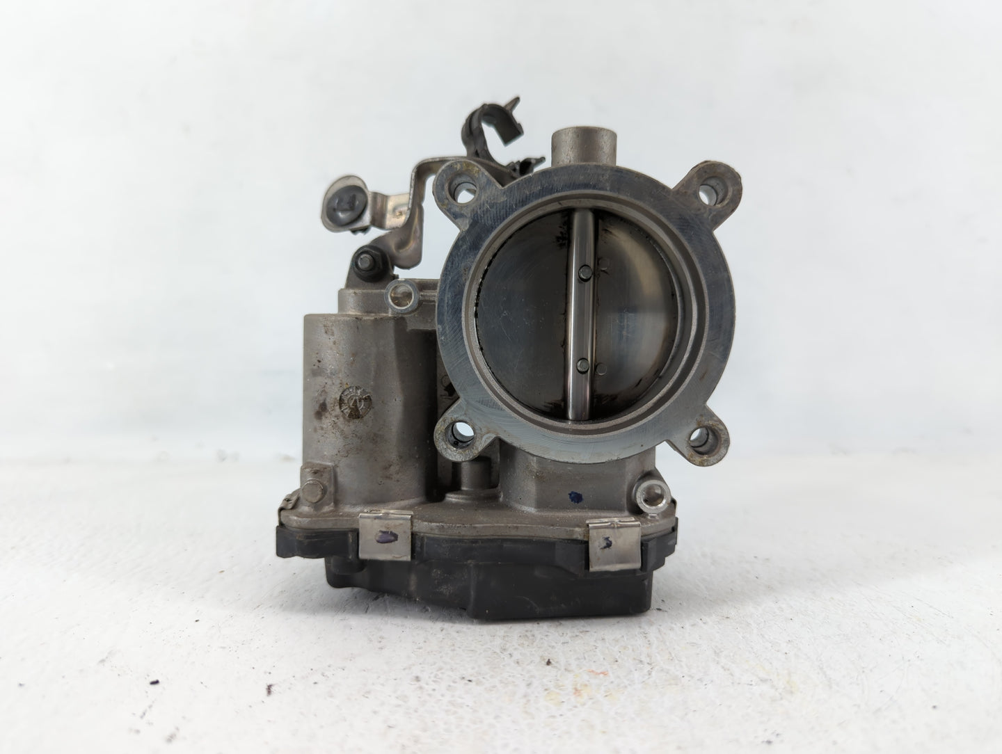 2017-2022 Jeep Compass Throttle Body P/N:04891970AB Fits Fits 2014 2015 2016 2017 2018 2019 2020 2021 2022 OEM Used Auto Par