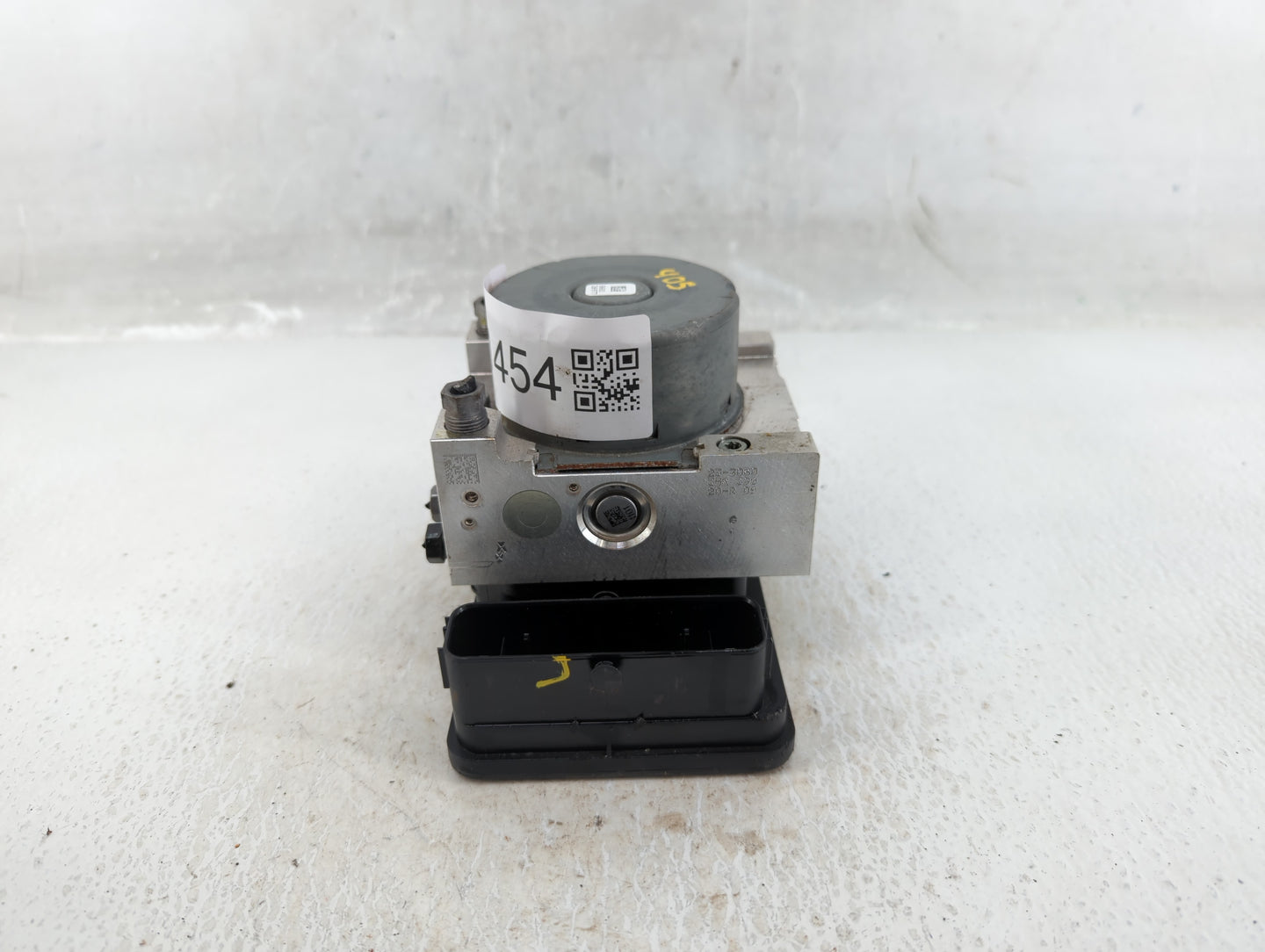 2018 Jeep Compass ABS Pump Control Module Replacement P/N:P04726567AI P04726567AH Fits OEM Used Auto Parts - Oemusedautopart