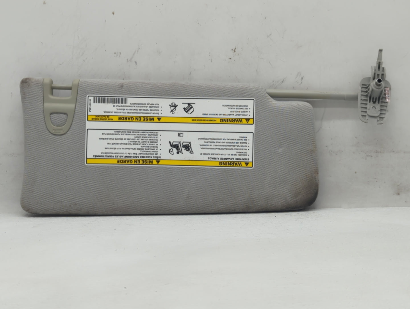 2018 Jeep Compass Sun Visor Shade Replacement Passenger Right Mirror Fits OEM Used Auto Parts - Oemusedautoparts1.com