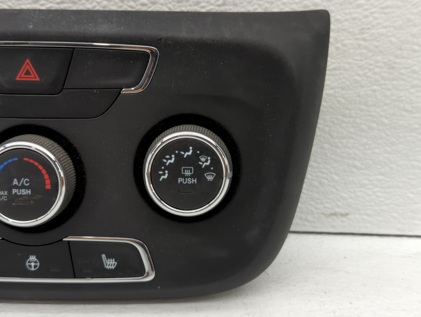 2018 Jeep Compass Climate Control Module Temperature AC/Heater Replacement P/N:5VA31DX9AG Fits OEM Used Auto Parts - Oemused