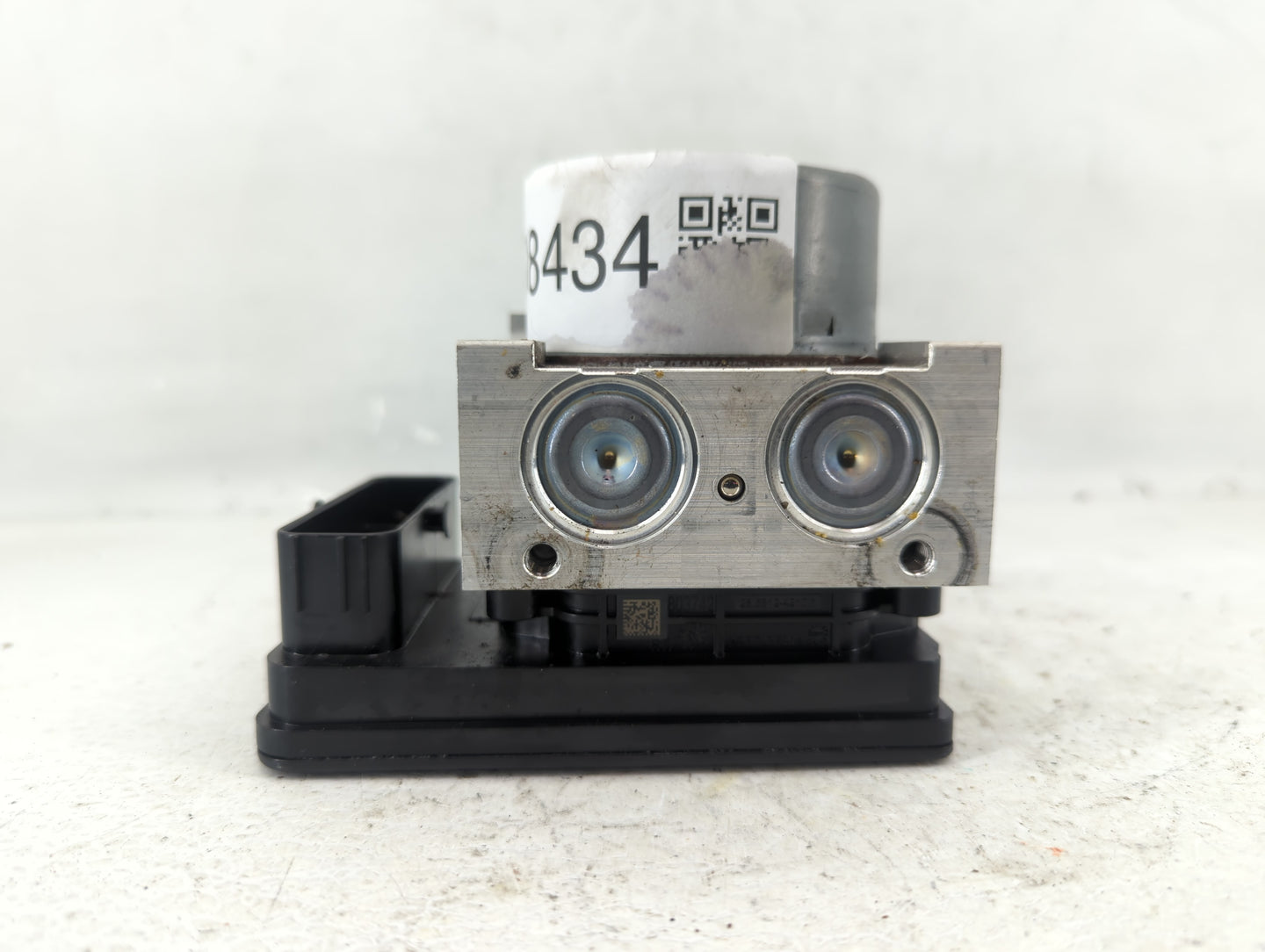 2018 Jeep Compass ABS Pump Control Module Replacement P/N:P04726567AH Fits OEM Used Auto Parts - Oemusedautoparts1.com