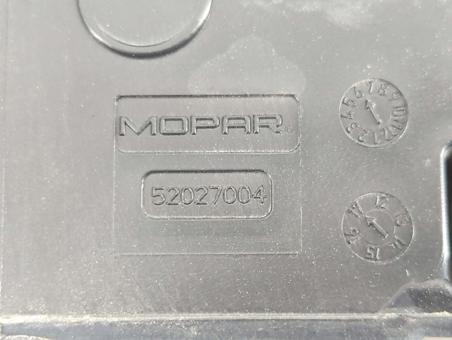 2018 Jeep Compass Fusebox Fuse Box Panel Relay Module P/N:52027004 Fits OEM Used Auto Parts - Oemusedautoparts1.com