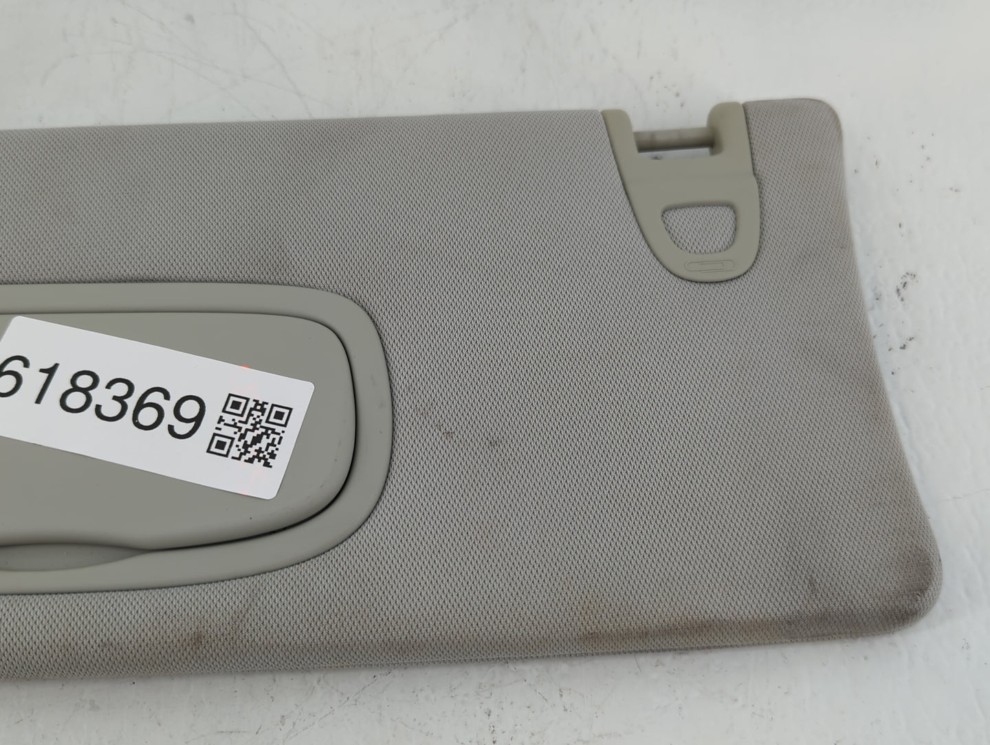 2018 Jeep Compass Sun Visor Shade Replacement Passenger Right Mirror Fits OEM Used Auto Parts - Oemusedautoparts1.com