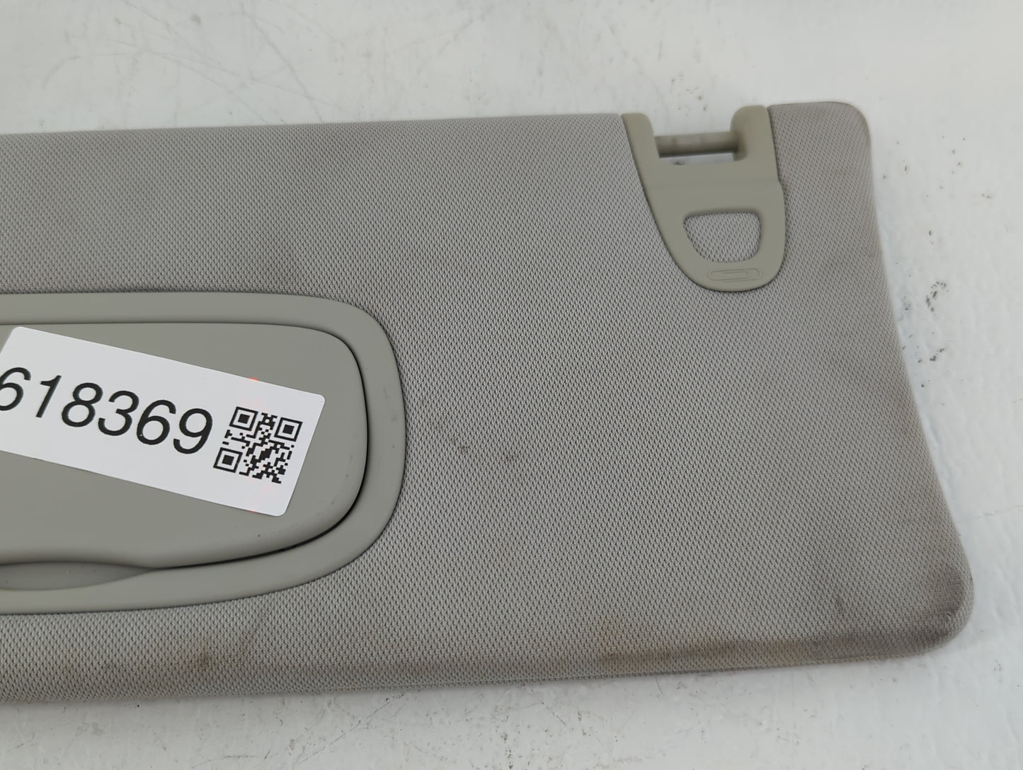 2018 Jeep Compass Sun Visor Shade Replacement Passenger Right Mirror Fits OEM Used Auto Parts - Oemusedautoparts1.com