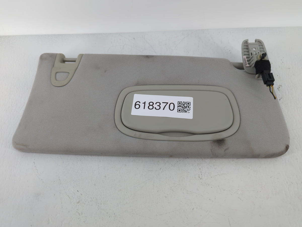 2017-2018 Jeep Compass Sun Visor Shade Replacement Passenger Right Mirror Fits Fits 2017 2018 OEM Used Auto Parts - Oemuseda